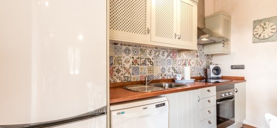 gardo_-_kitchen_3_sf.jpg Book a villa holiday in Balearic Islands