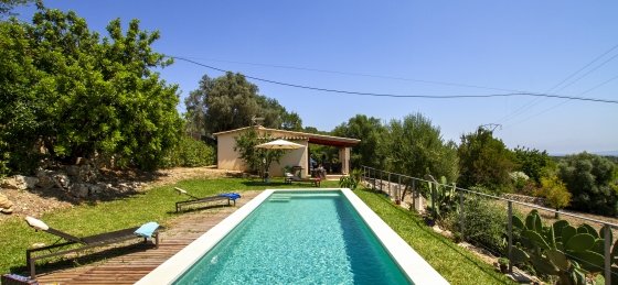 gardo_-_swimming_pool_05.jpg Holiday villas in Spain