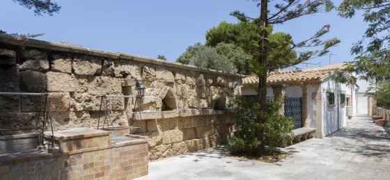 gvc_-_xterior_4_2400x1600ns.jpg Book a villa holiday in Cala San Vicente