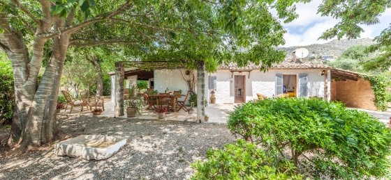 Book a villa holiday in Pollensa