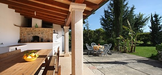 hort_3_cames_-_terrace_4_2400x1600.jpg Holiday villas in Pollensa