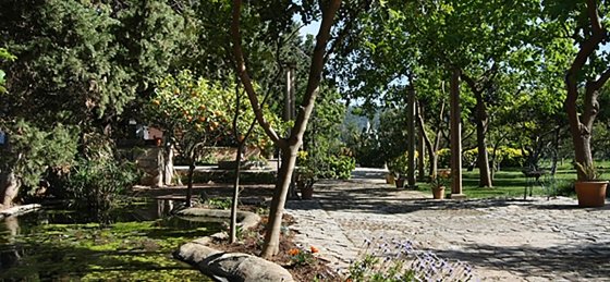 hort_3_cames_-_xterior_3_2400x1600.jpg Villa rentals in Spain