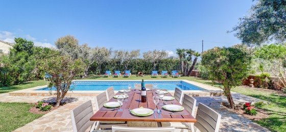 joan_-_terrace_02_2400x1600.jpg Holiday villas in Mallorca