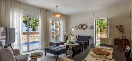 living_room_4.jpg Book a villa holiday in Crete