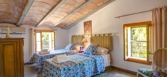 llobiner_-_bedroom_2-1_2400x1600.jpg Villas in Mallorca