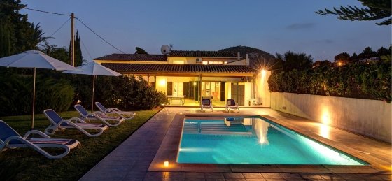 llobiner_-_swimming_pool_08_2400x1600.jpg Villa holidays in Mallorca