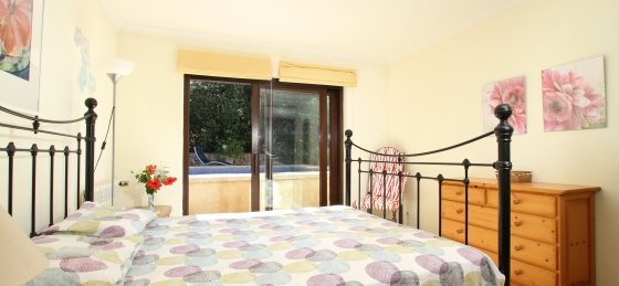 llop_-_a_bedroom_1-1.jpg Villas in Spain