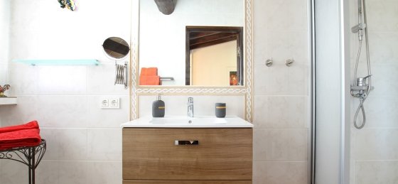 llop_-_b_bathroom_2-1.jpg Villas in Mallorca