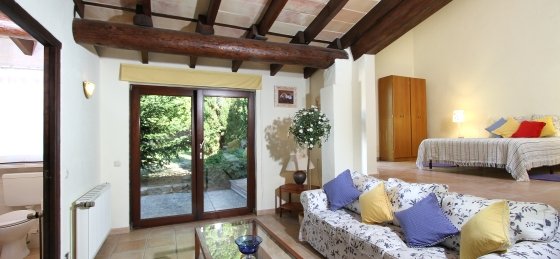 llop_-_b_bedroom_1-2.jpg Villa holidays in Pollensa