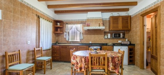 moli_-_kitchen_1_s17.jpg Villa rentals in Spain