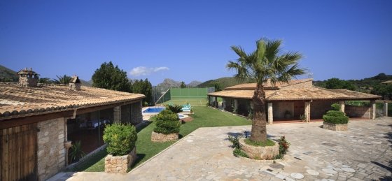 moli_-_xterior_4_s17.jpg Book a villa holiday in Spain