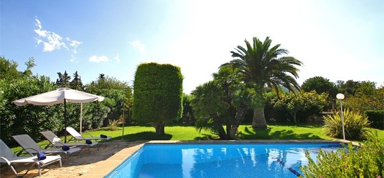 moreno_-_swimming_pool_10.jpg Book a villa holiday in Mallorca