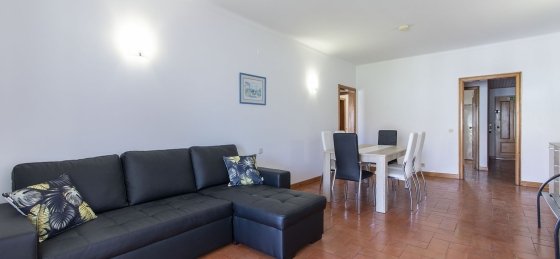 sala4.jpg Book a villa holiday in Albufeira