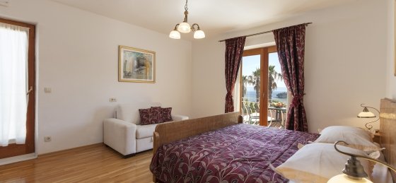 villa_in_sumartin_19_1.jpg Holiday villas in Croatia