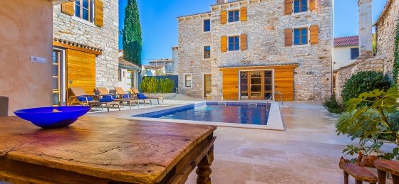 villa_perla_with_pool_in_sisan.jpg Villas in Croatia