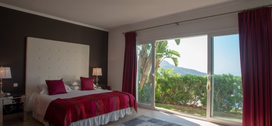 bedroom_2.jpg Book a villa holiday in Costa del Sol