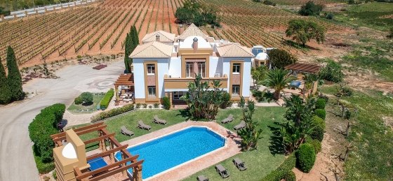 exterior2.jpg Villa in Albufeira to rent