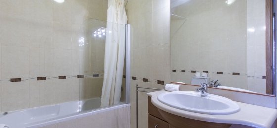 wc.jpg Villa rentals in Portugal
