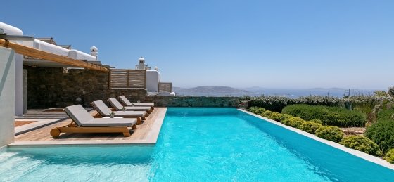 0001a_main_phot_12_infinity_pool.jpg Villas in Greece