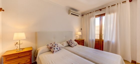 16.jpg Villas in Spain