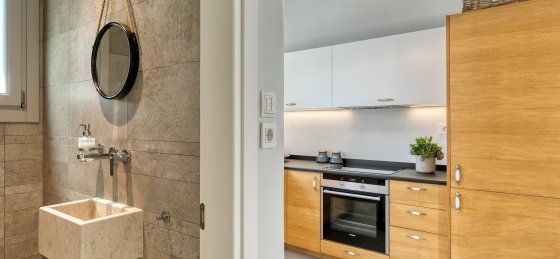 29_kitchen_wc.jpg Book a villa in Greece