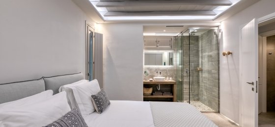 32_double_bedroom_2_bathroom.jpg Holiday home in Mykonos Town villa booking