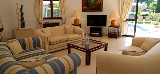 img_1437_-_copia.jpg Book a villa in Portugal