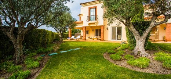 linked_villas_front_view.jpg Book a villa holiday in Algarve