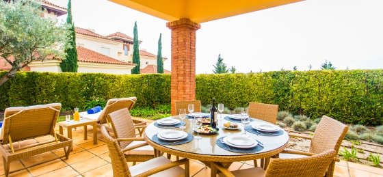 linked_villas_outdoor_dining_area.jpg Holiday home in Monte Rei Golf & Country Club villa booking