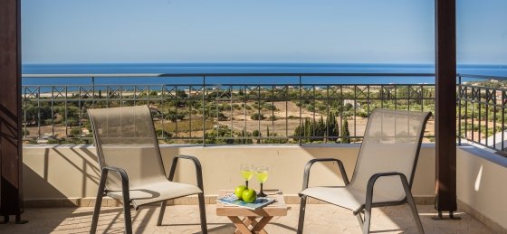 Holiday villas in Greece