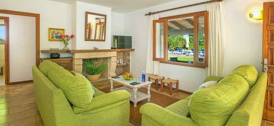 06.jpg Book a villa holiday in Balearic Islands