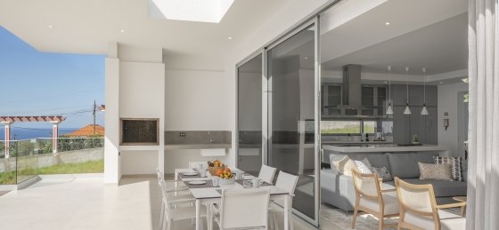 17_ourmadeira_villas_in_madeira_ocean_panorama_barbecue.jpg Book a villa holiday in Madeira