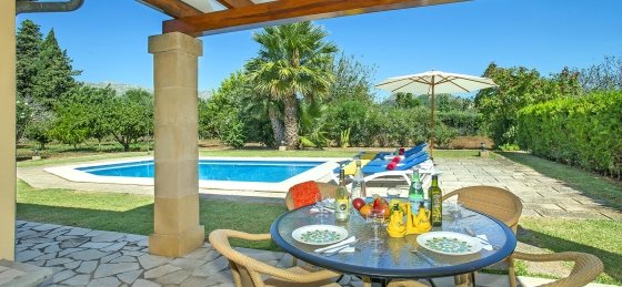 Book a villa in Spain