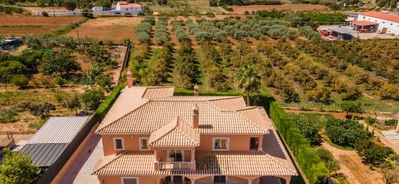 Book a villa holiday in Algarve