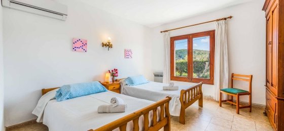 papalaya_-_bedroom_3-1_2400x1600.jpg Villas in Mallorca