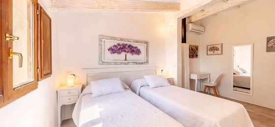 12.jpg Villas in Spain