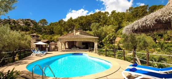 alordes_-_swimming_pool_02_2400x1600.jpg Villas in Mallorca