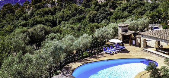 alordes_-_swimming_pool_06_2400x1600.jpg Holiday villas in Balearic Islands