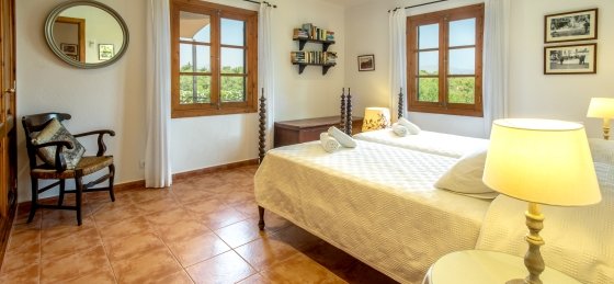 alzina_-_bedroom_1-2_18.jpg Villa holidays in Spain