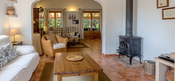 alzina_-_saloon_2_18.jpg Villa rentals in Balearic Islands