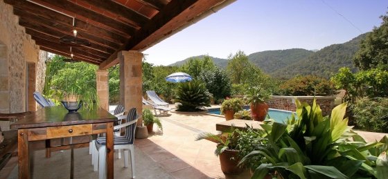 Book a villa in Spain