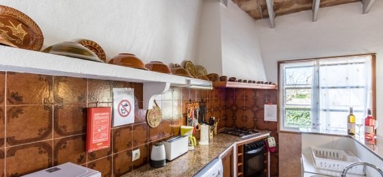 catalina_-_kitchen_1_2400x1600nsf.jpg Villa holidays in Balearic Islands