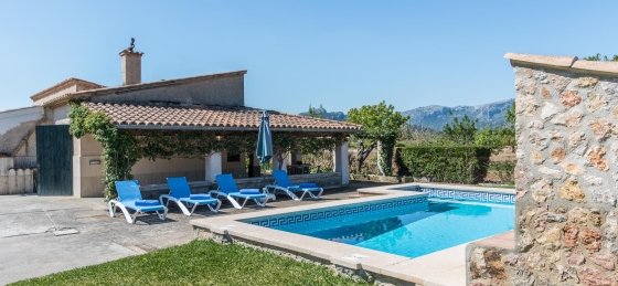 catalina_-_swimming_pool_4_2400x1600nsf.jpg Holiday home in Pollensa villa booking