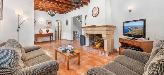 clavet_-_saloon_1_2400x1600.jpg Villa holidays in Spain