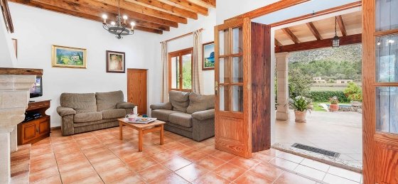 clavet_-_saloon_2_2400x1600.jpg Holiday villas in Spain