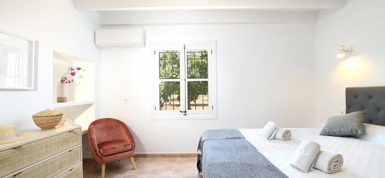 crever_-_bedroom_5-2_2400x1600.jpg Book a villa in Pollensa