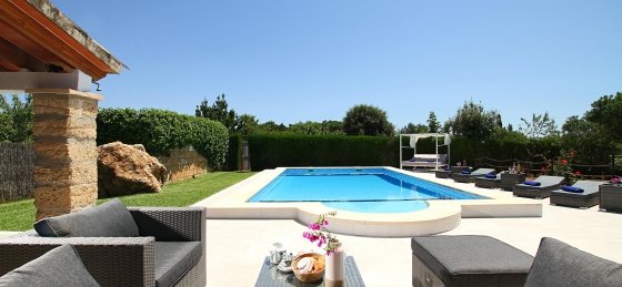 crever_-_swimming_pool_a_08_2400x1600.jpg Villas in Spain