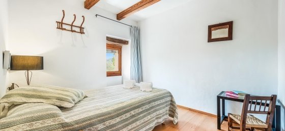 creveta_-_bedroom_3-1_2400x1600.jpg Book a villa holiday in Mallorca