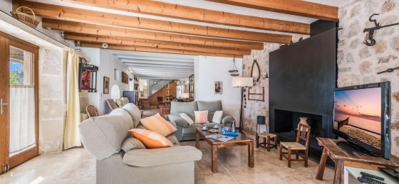 creveta_-_saloon_2_2400x1600.jpg Villa rentals in Spain