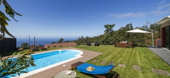 Book a villa holiday in Portugal